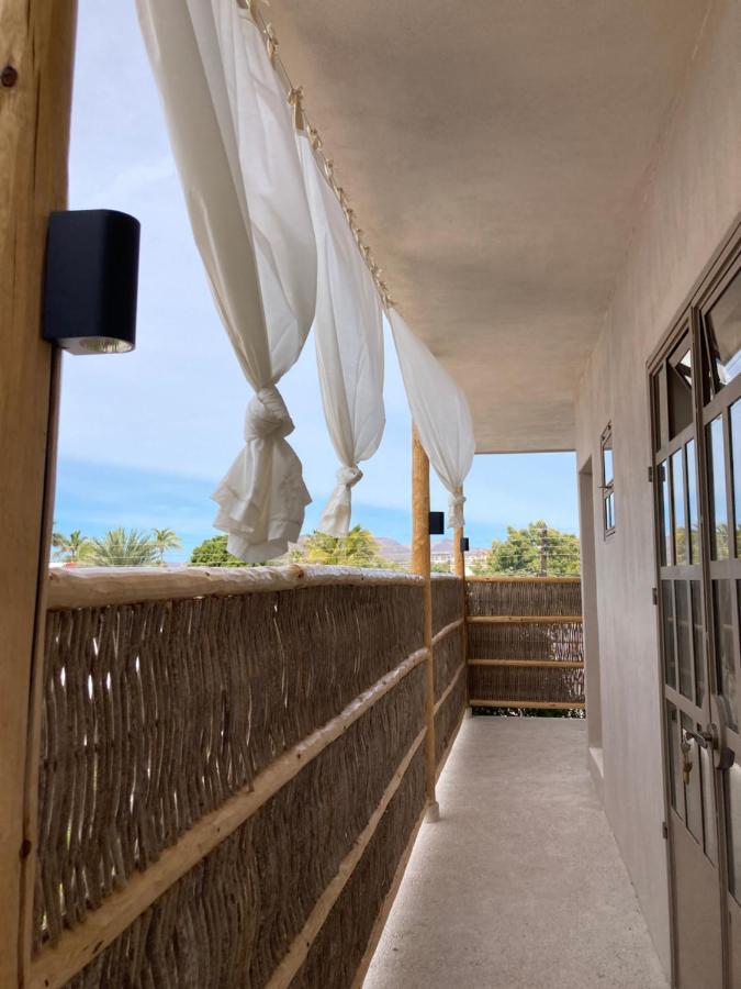 ラパス The Mantarraya Outpost Bed & Breakfast エクステリア 写真